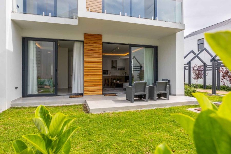 To Let 2 Bedroom Property for Rent in Val De Vie Estate Western Cape